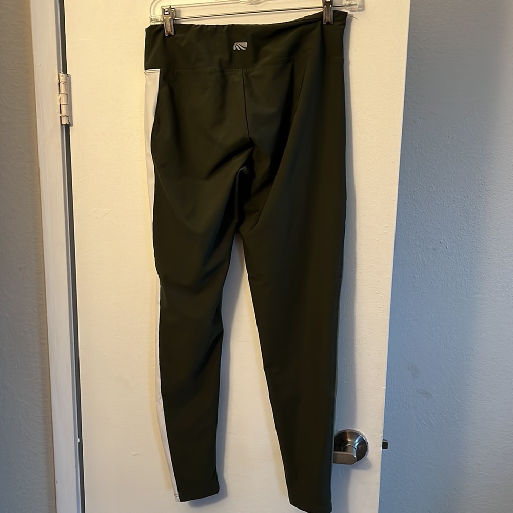 Bundle Of Exercise Leggings. Size Large. - image 3